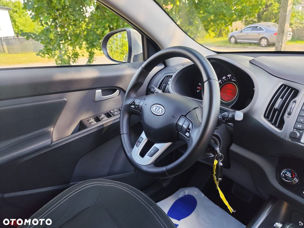 Kia Sportage 2.0 CRDI 4WD Automatik Fifa World Cup Edition - 23