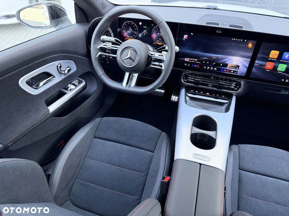 Mercedes-Benz CLA - 11