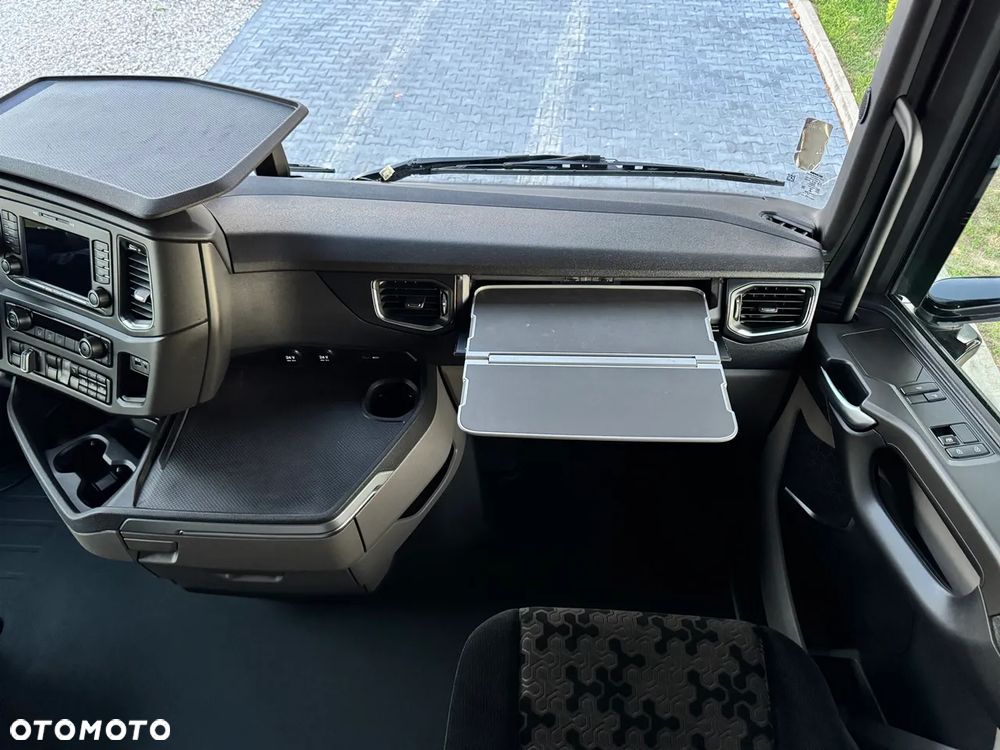 Scania S 450 / ACC / OBRACANY FOTEL / FULL LED / RETARDER / DUŻA NAVI / VIRTUAL KOKPIT / Z NIEMIEC - 29