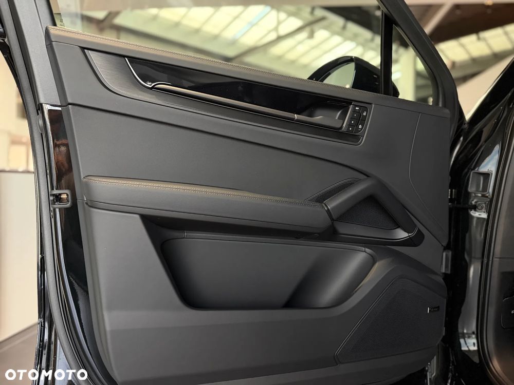 Porsche Cayenne Black Edition - 14