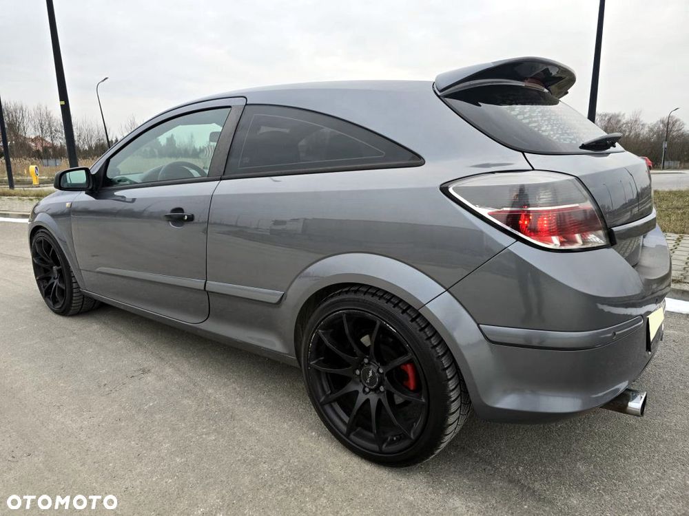 Opel Astra 2.0 Turbo Sport - 36