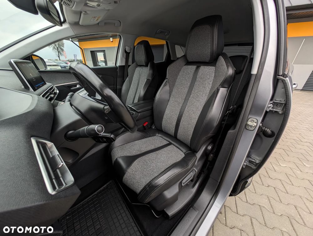 Peugeot 3008 PureTech 130 Stop & Start GPF Allure - 35
