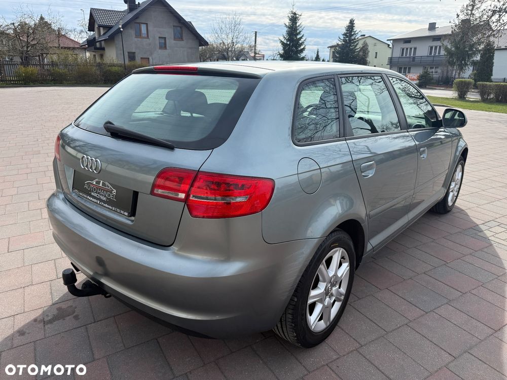 Audi A3 Sportback 1.6 Attraction - 4