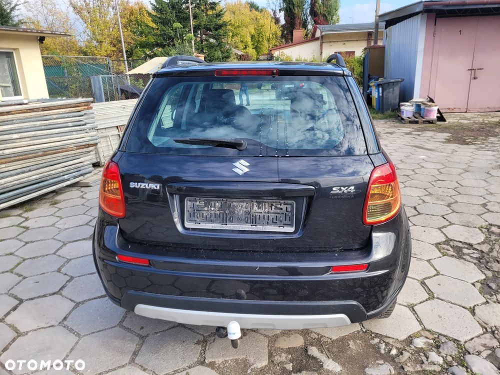 Suzuki SX4 1.6 Comfort Plus - 8