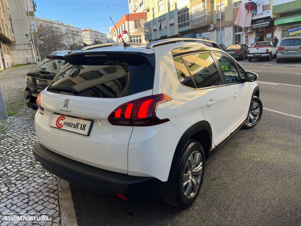 Peugeot 2008 1.5 BlueHDi Signature - 47