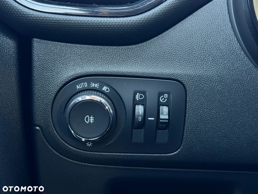 Opel Crossland X 1.2 T 120 Lat S&S - 14