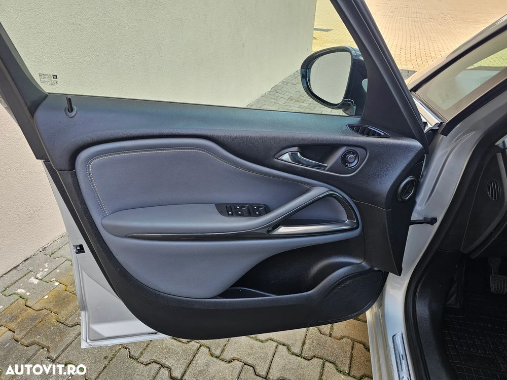 Opel Zafira Tourer 2.0 CDTI ECOFLEX Start/Stop Innovation - 23