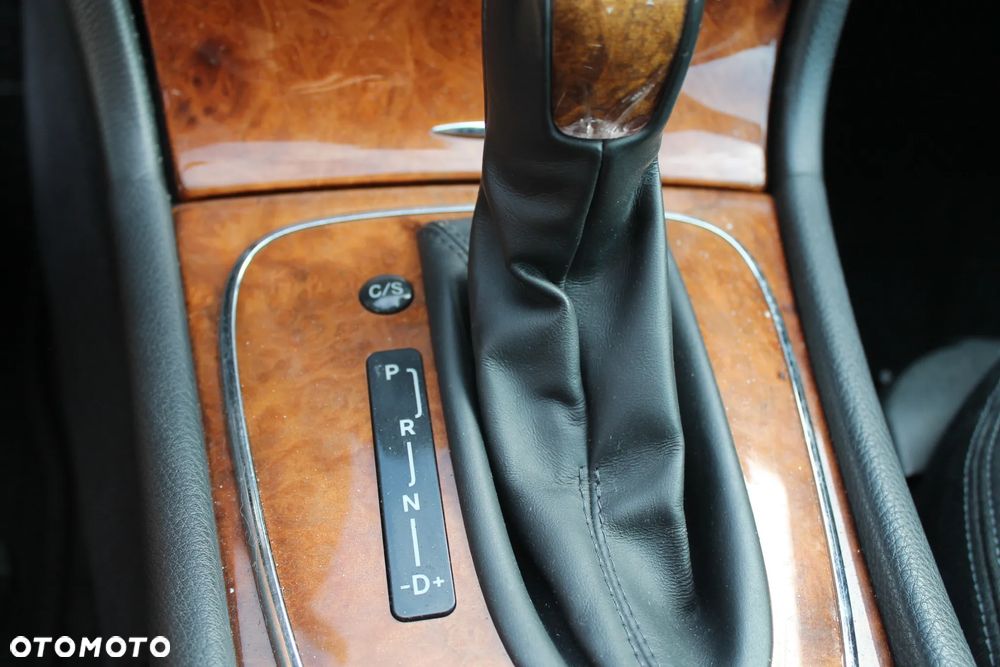 Mercedes-Benz Klasa E 350 7G-TRONIC Avantgarde - 25