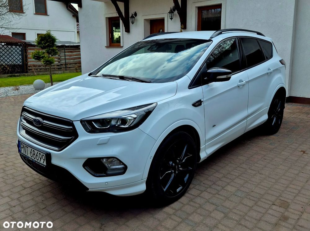 Ford Kuga 1.5 EcoBoost 4x4 ST-Line - 1