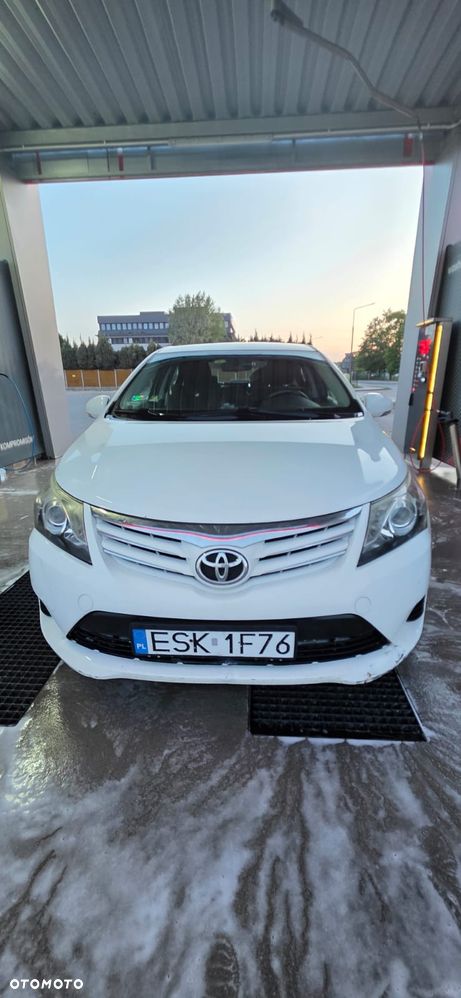 Toyota Avensis 2.0 D-4D Luna - 21