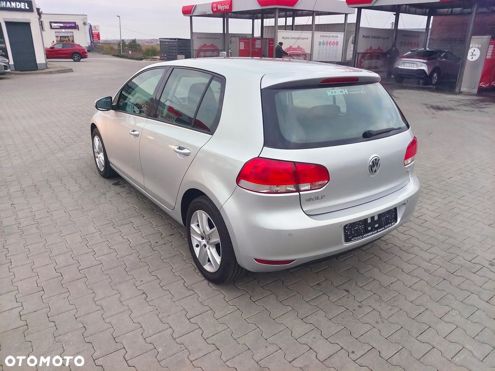 Volkswagen Golf - 20