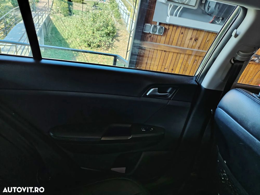 Kia Sportage 1.6 GDI 6MT 4x2 Plus - 19