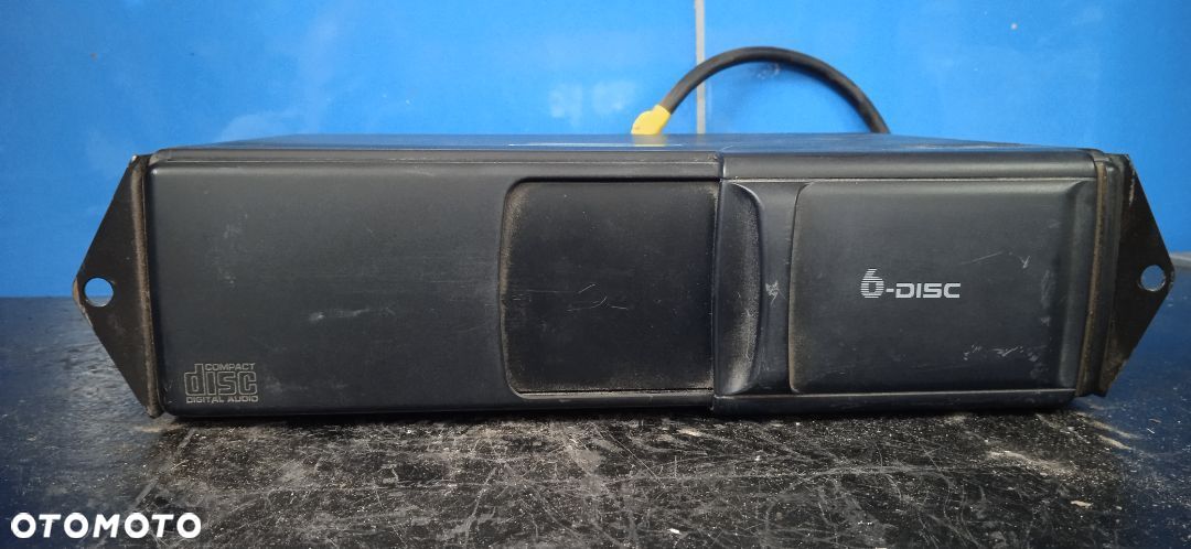 Zmieniarka 6 CD VW New Beetle 1J5035111A - 1