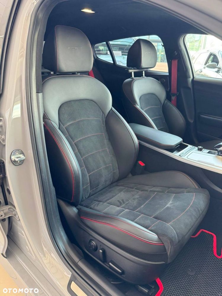 Kia Stinger 3.3 T-GDI V6 GT Prestige Line AWD - 16