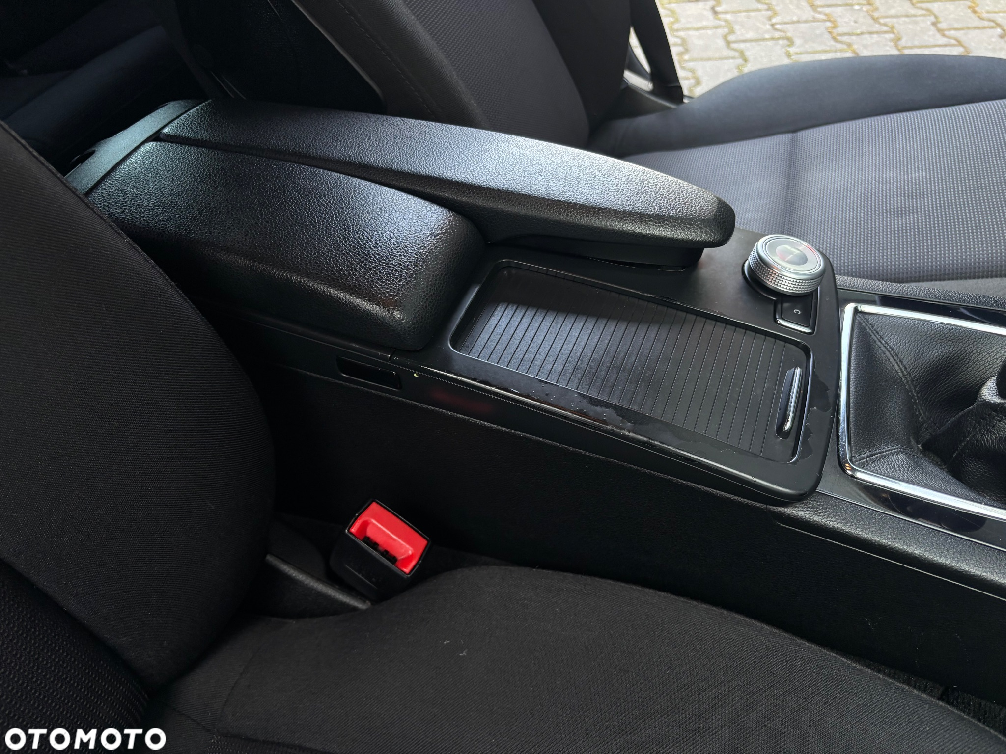 Mercedes-Benz Klasa C 200 CDI BlueEff Classic - 24