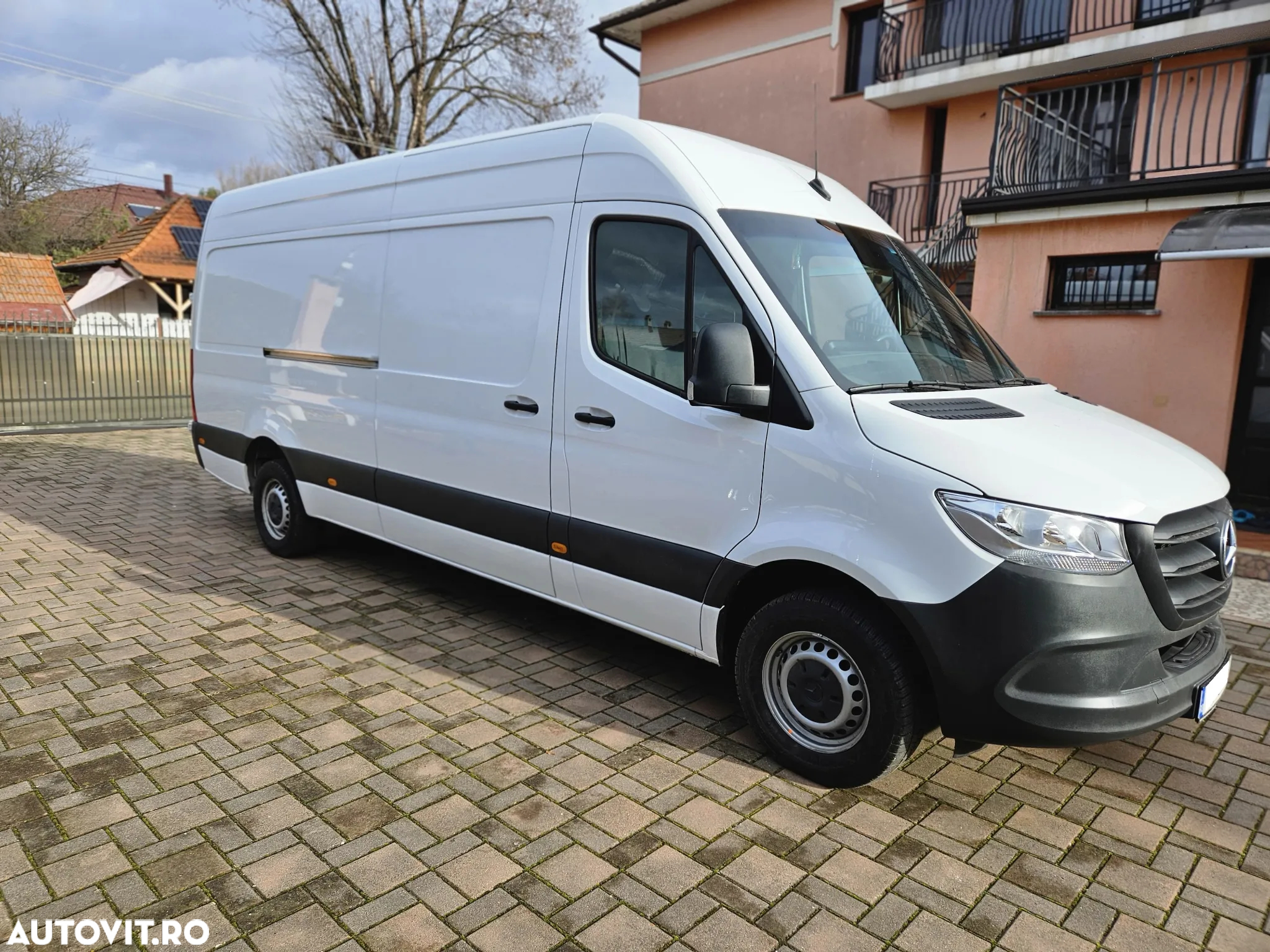 Mercedes-Benz Sprinter Tourer 317 CDI 170CP L3H2 RWD 6MT - 5