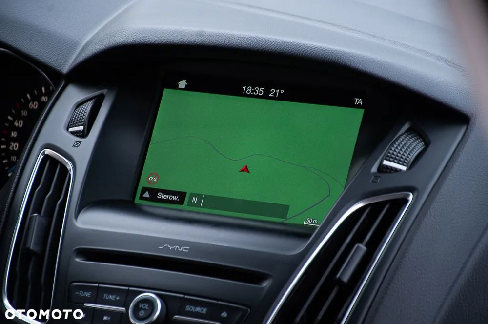 Ford Focus 1.5 EcoBlue Start-Stopp-System TITANIUM - 20