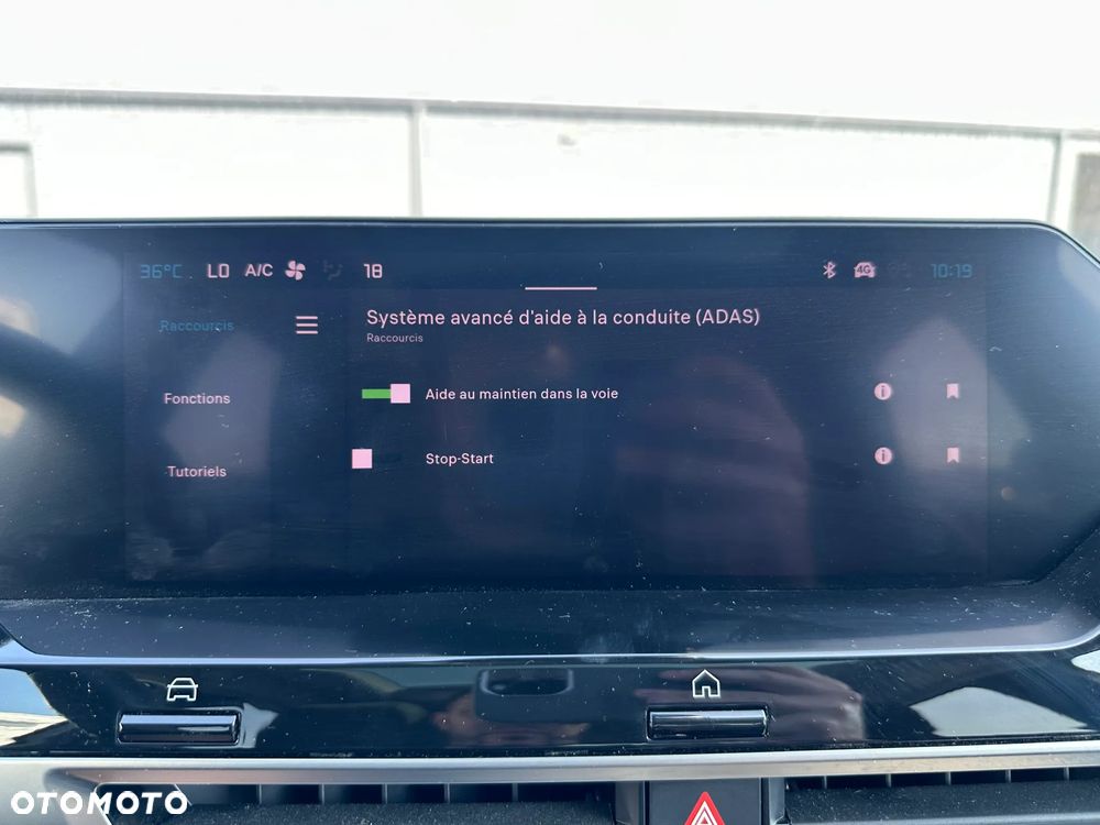 Citroën C4 PureTech 130 Stop&Start EAT8 SHINE - 13