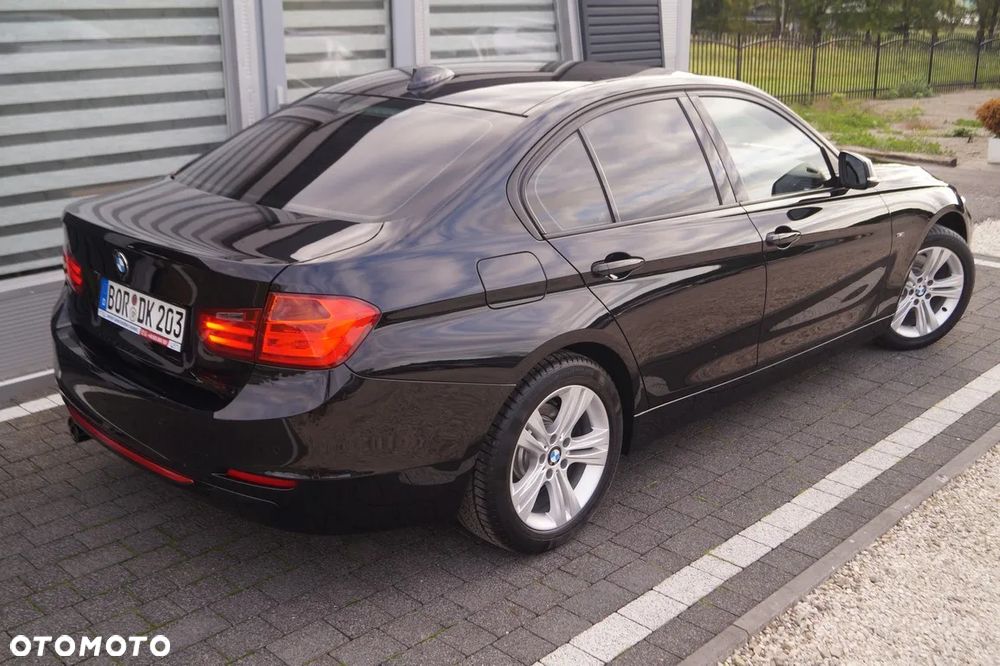 BMW Seria 3 328i xDrive Sport-Aut Sport Line - 6
