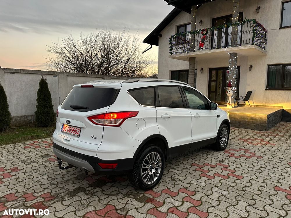 Ford Kuga - 12