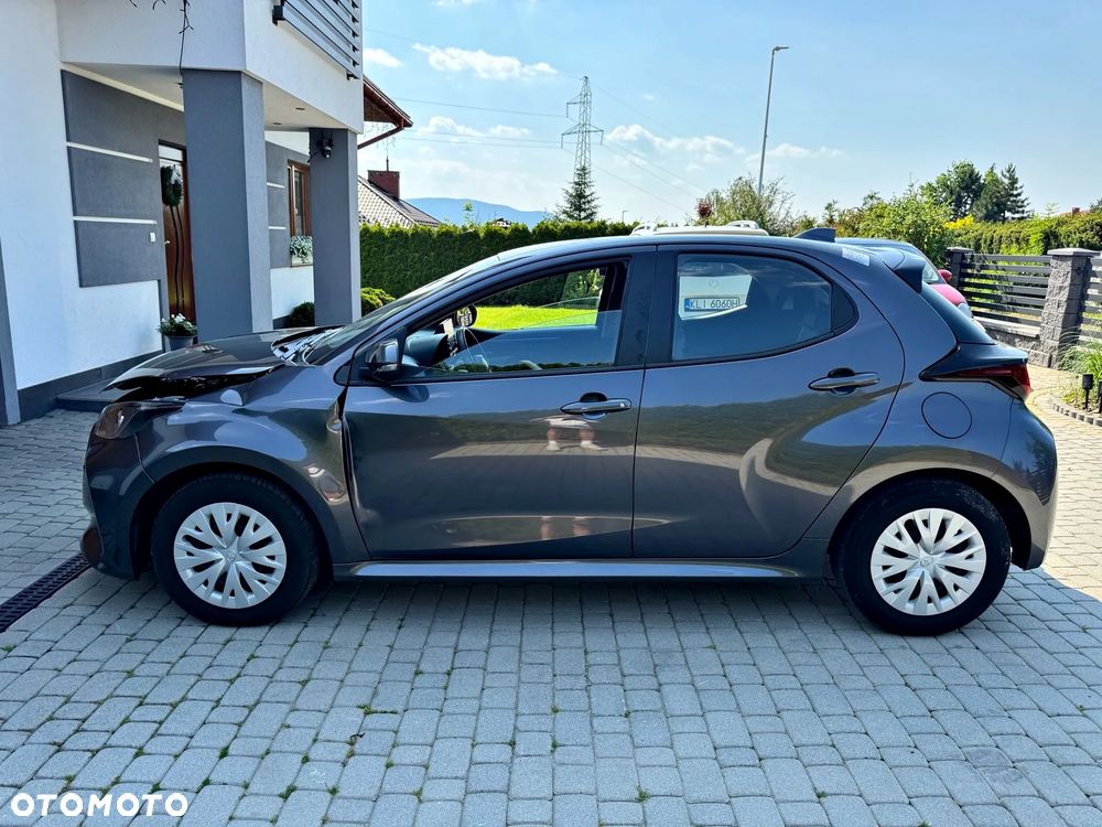 Toyota Yaris - 4