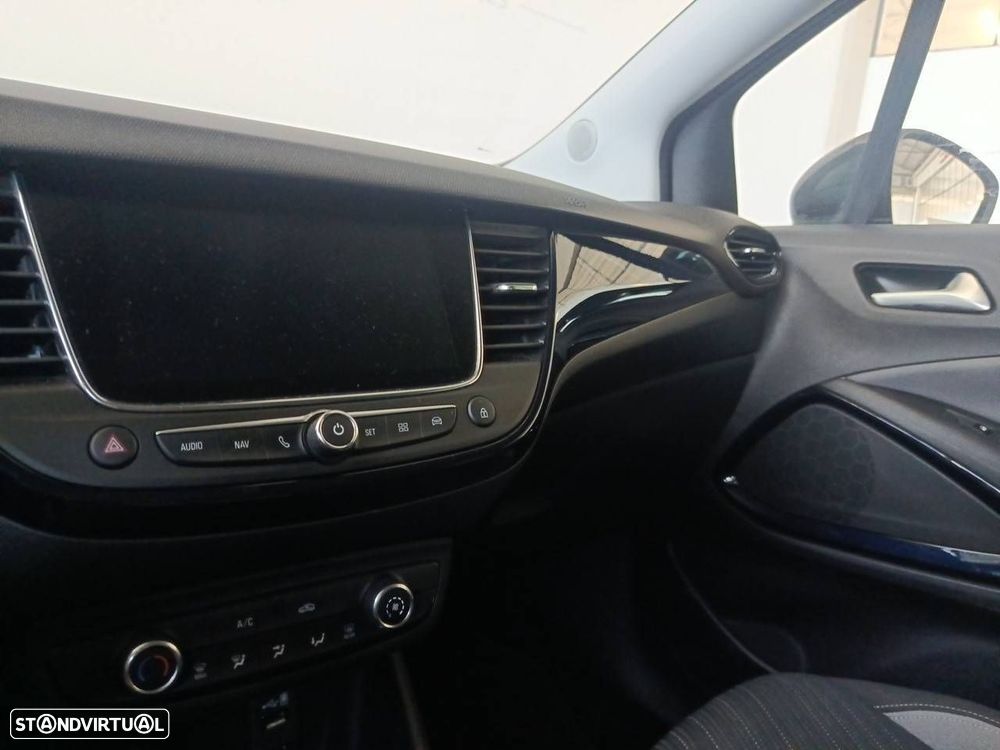 Opel Crossland X 1.2 T Innovation - 20