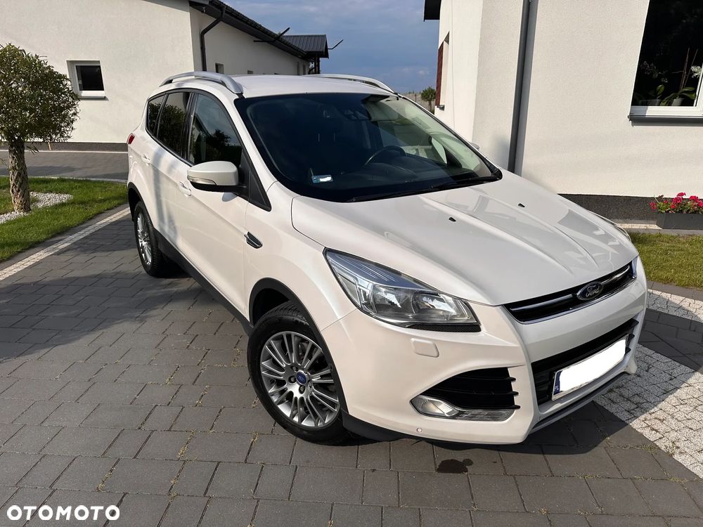 Ford Kuga 1.6 EcoBoost 2x4 Individual - 3