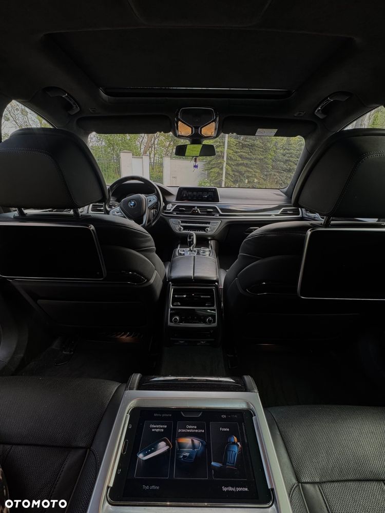 BMW Seria 7 750Li - 5