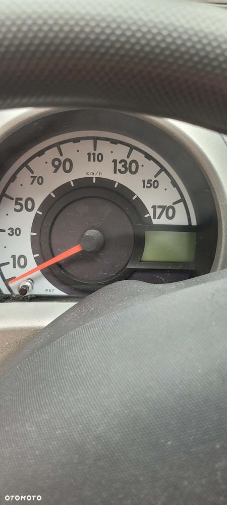 Peugeot 107 - 18