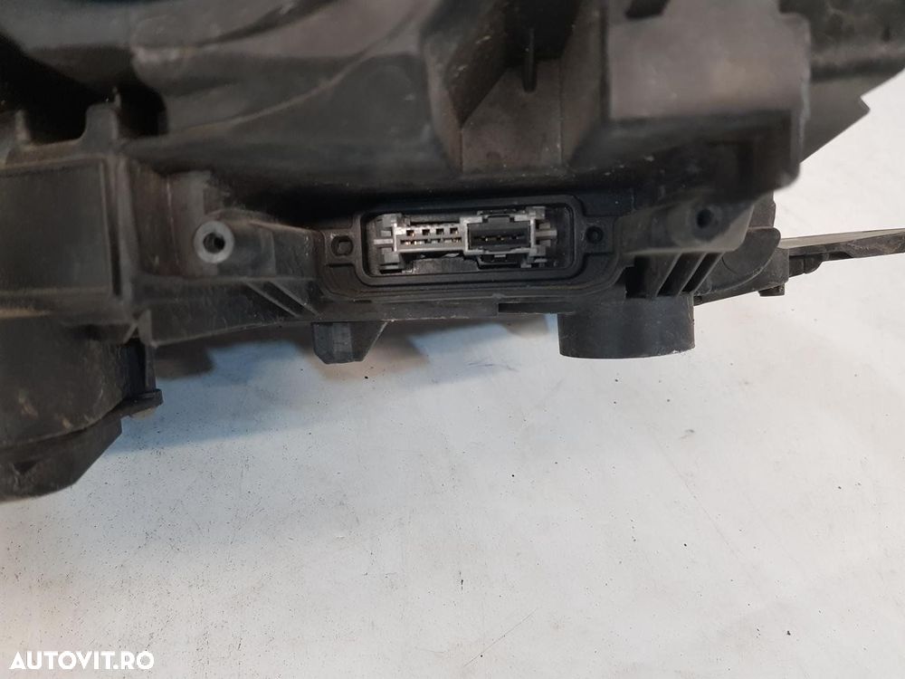 Far stanga xenon+led Ford Kuga 2 facelift dupa 2016 - 8