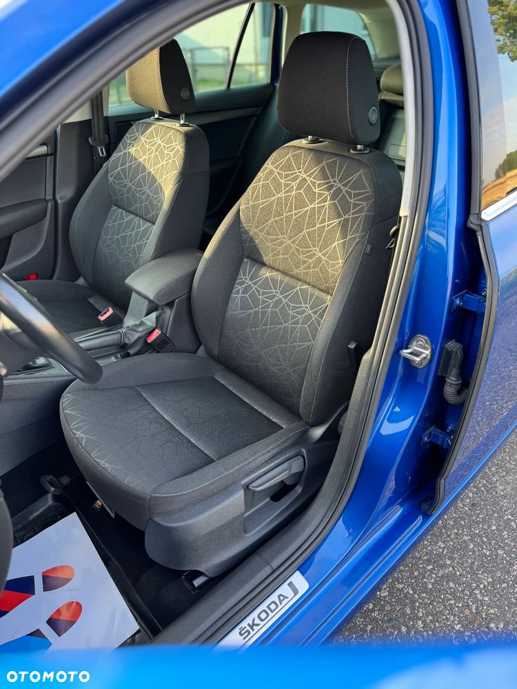 Skoda Octavia 2.0 TDI Elegance DSG - 30