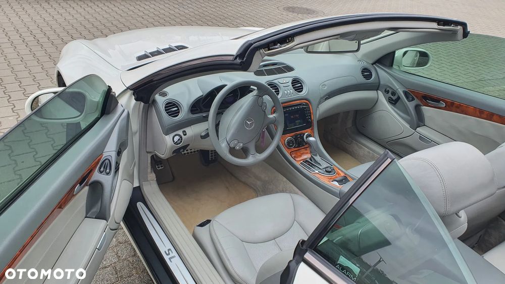 Mercedes-Benz SL 500 - 22