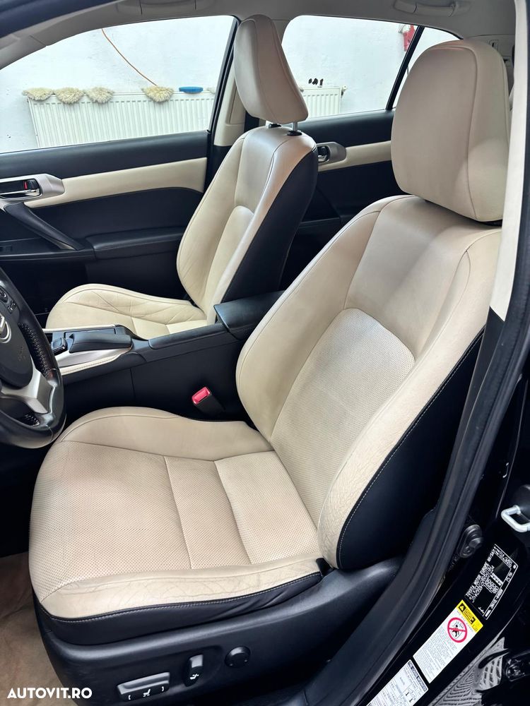 Lexus CT 200h Aut. Luxury - 2