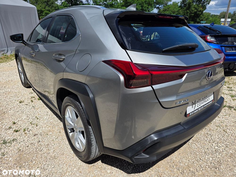 Lexus UX - 23