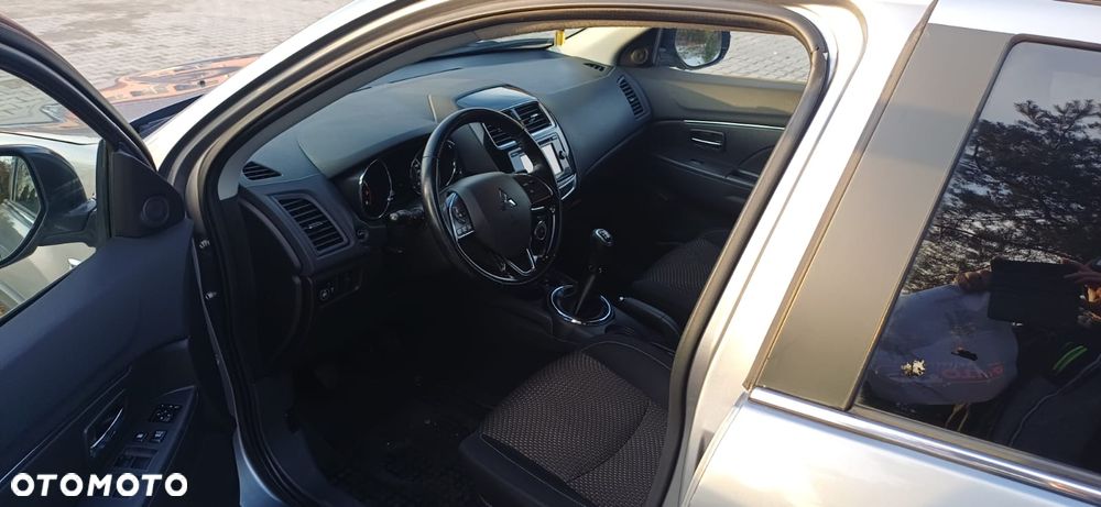 Mitsubishi ASX - 9
