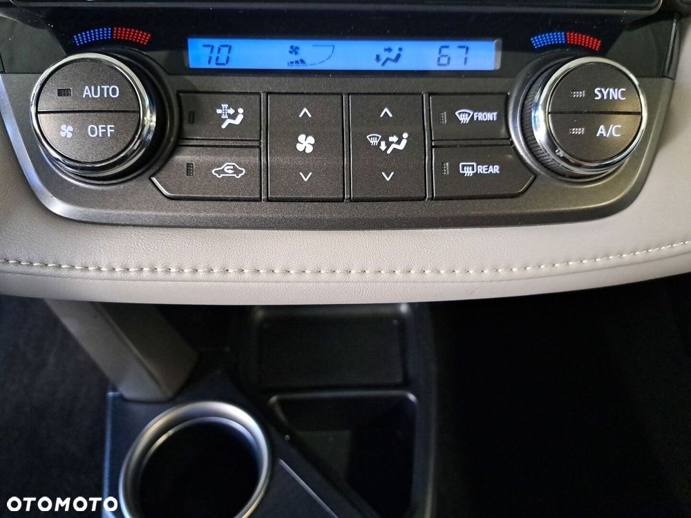 Toyota RAV4 - 21