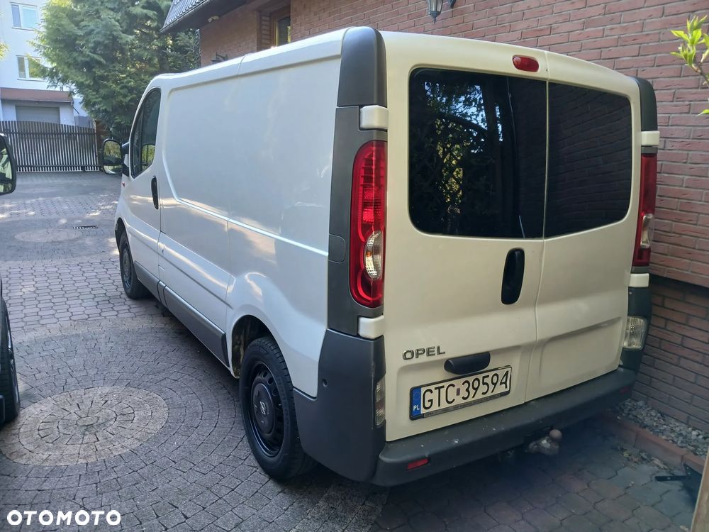 Opel Vivaro - 12