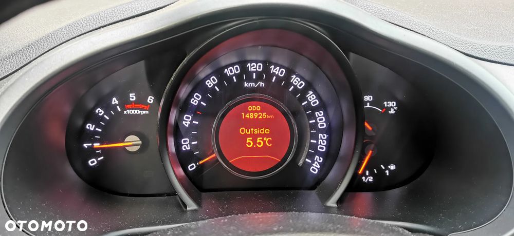 Kia Sportage 1.7 CRDI S 2WD - 26