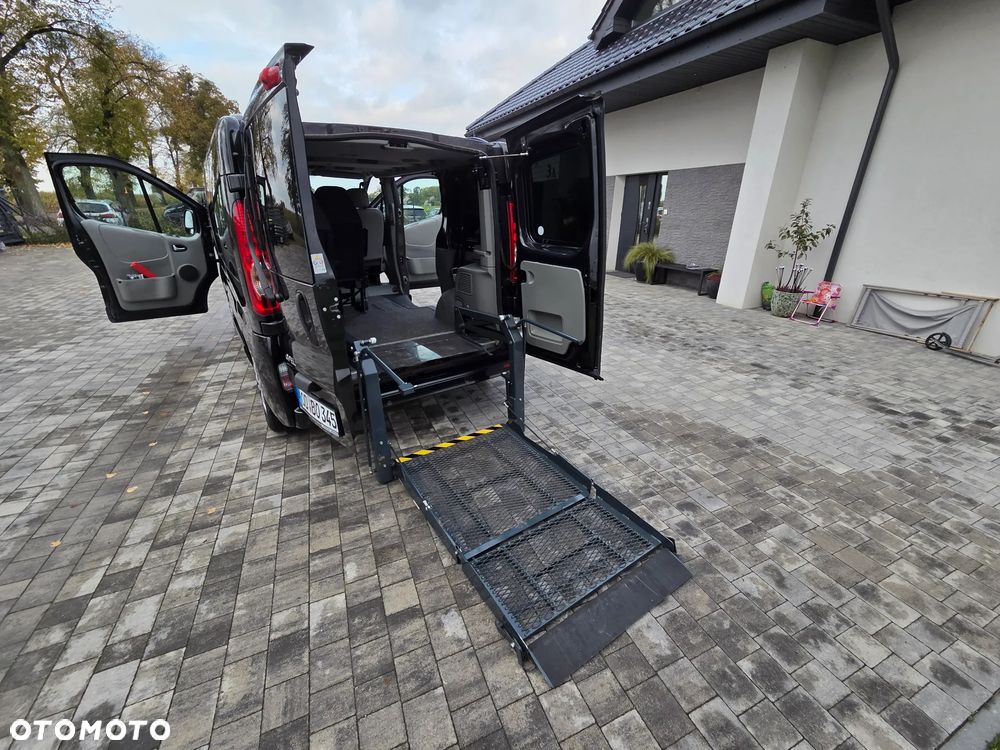 Opel Vivaro - 11