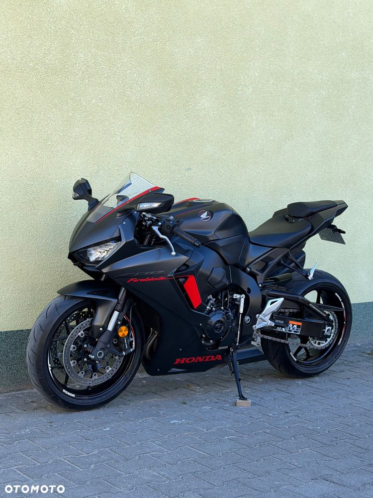 Honda CBR - 27