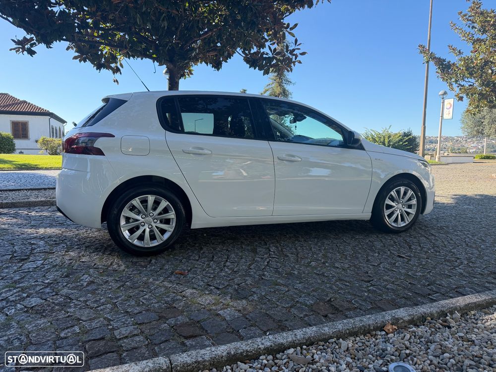 Peugeot 308 - 9