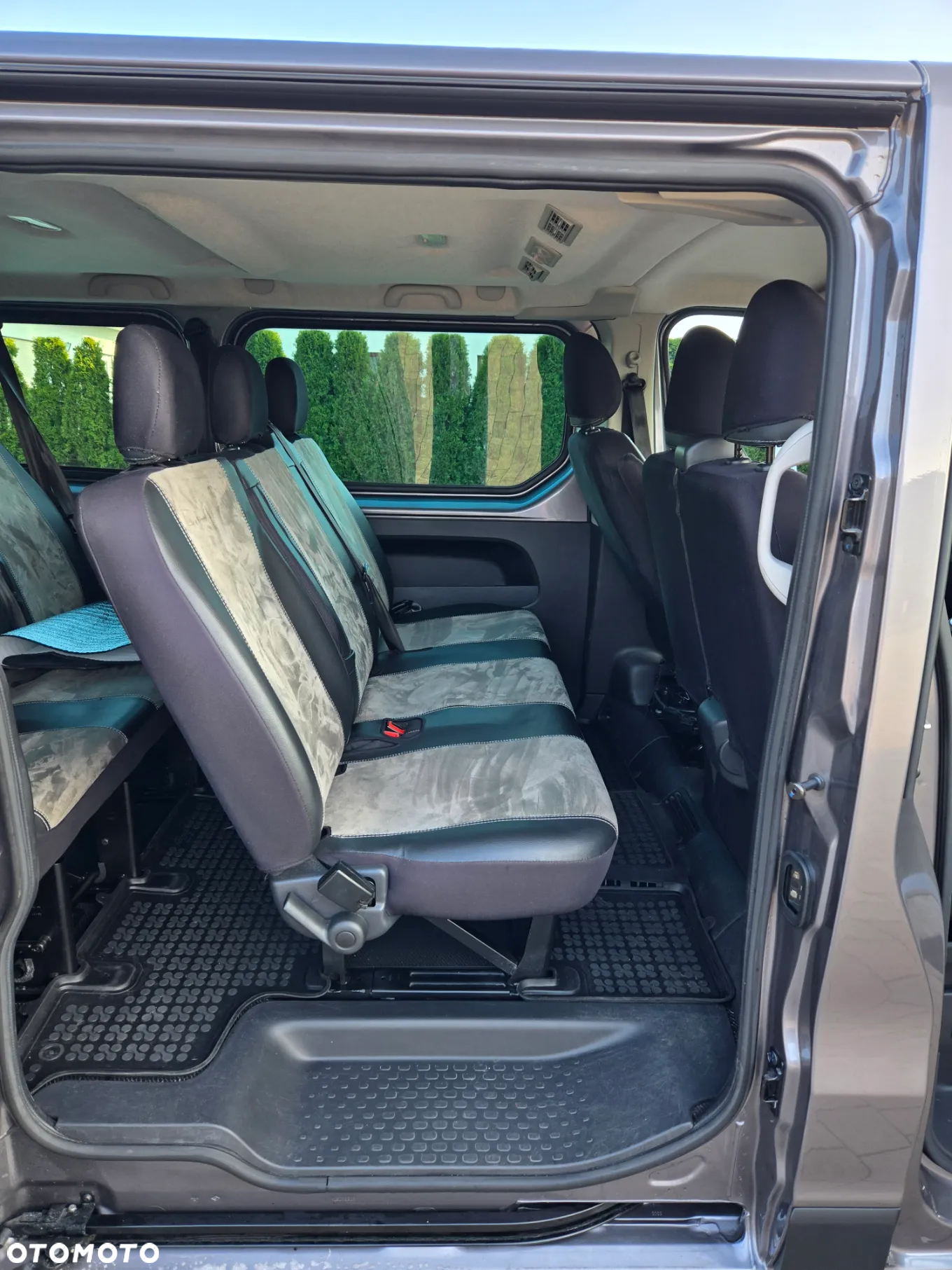 Renault Trafic Grand SpaceClass 2.0 dCi EDC - 24