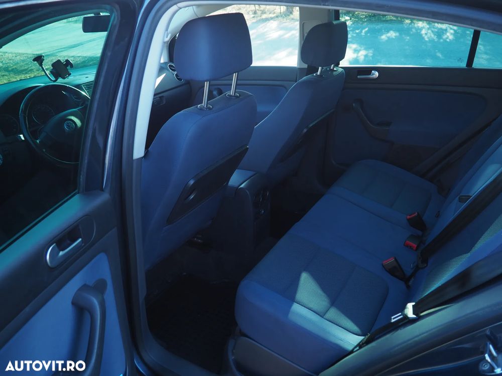 Volkswagen Golf Plus - 25