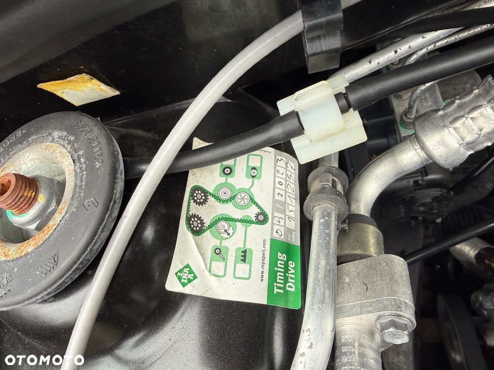 Dacia Logan 1.2 16V 75 Laureate - 13