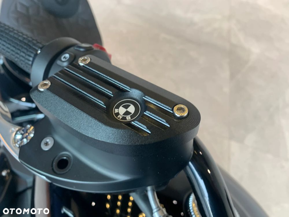 BMW R - 32