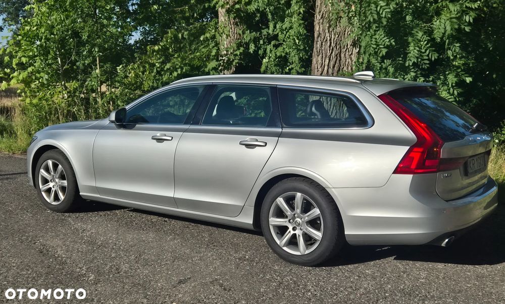 Volvo V90 D4 Momentum - 13