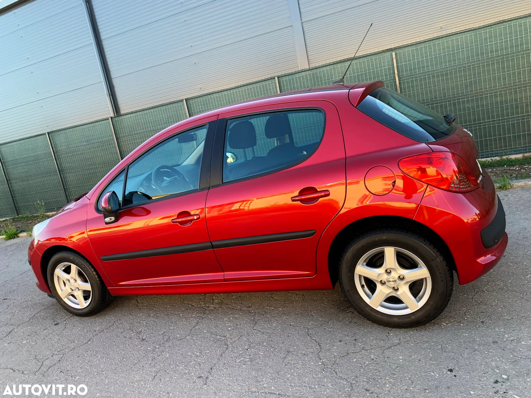 Peugeot 207 1.4E 16V Trendy - 10