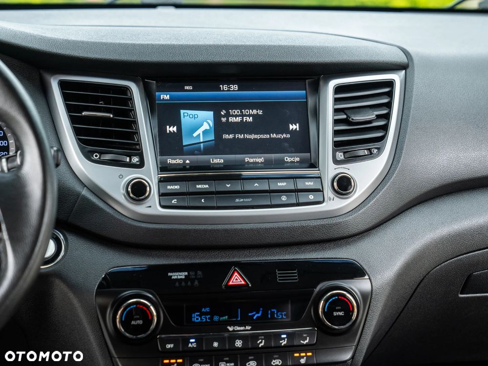 Hyundai Tucson 1.6 GDi 2WD Select - 32