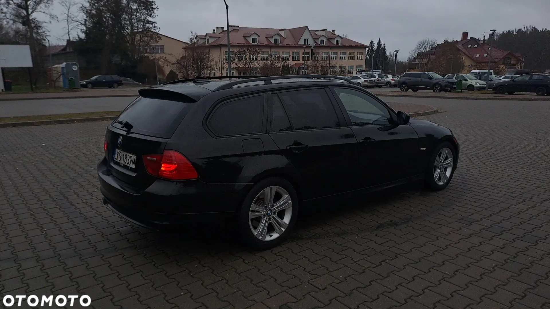 BMW Seria 3 318d Touring - 6