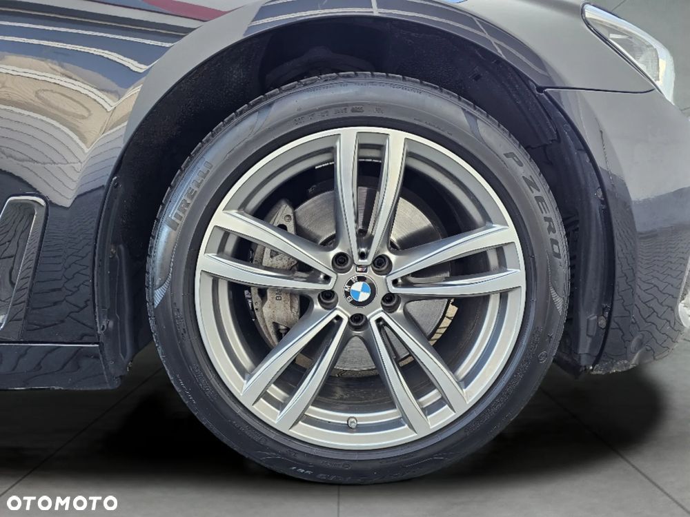 BMW Seria 7 730d xDrive - 9